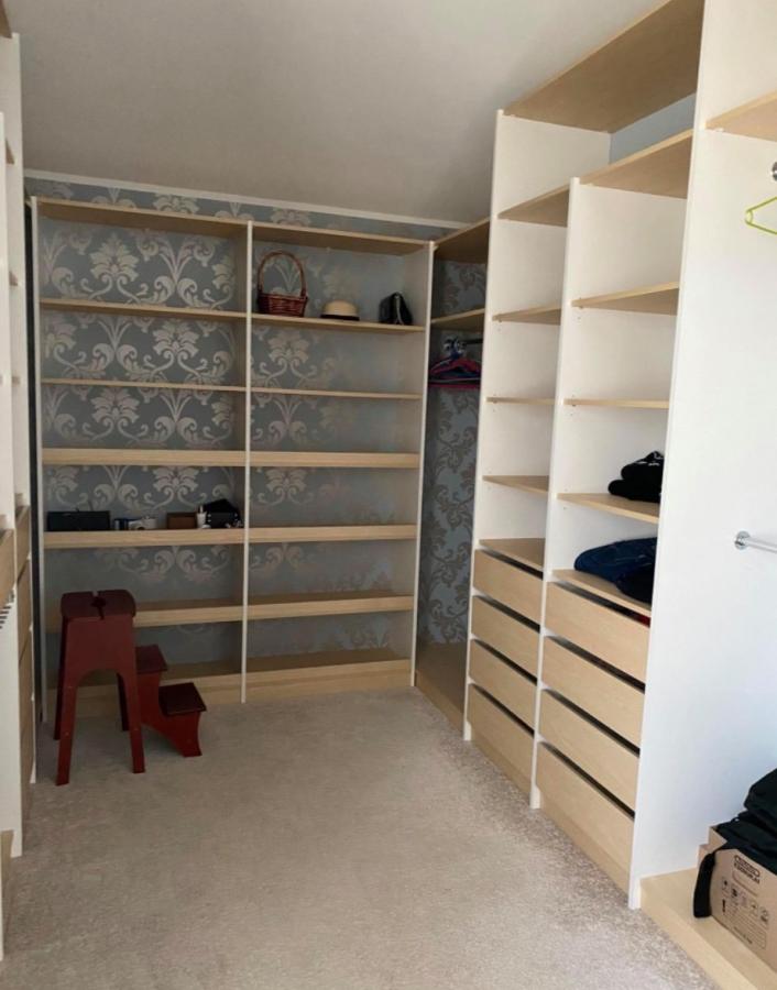 Частный дом в Дрейлини предлагается в долгосрочную аренду.