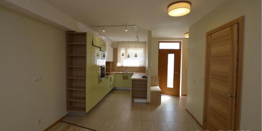 Комфортный, практичный и высококачественный таунхаус в поселке Салиена .