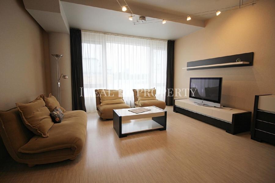  For rent apartment with 4 rooms with comfortable layout in the new project.