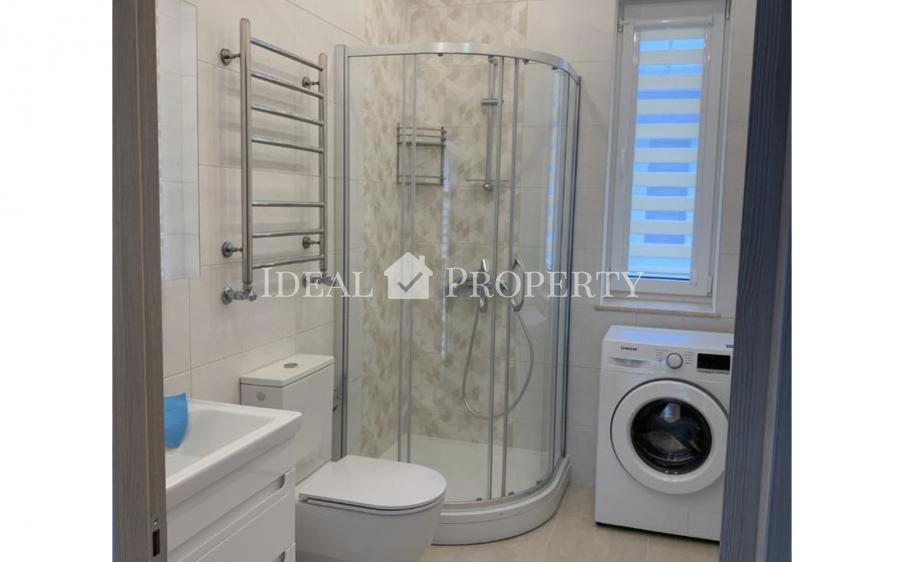 Piedāvajam izīrēt jaunu māju (dviņu mājas) skaistā vietā Valteros.