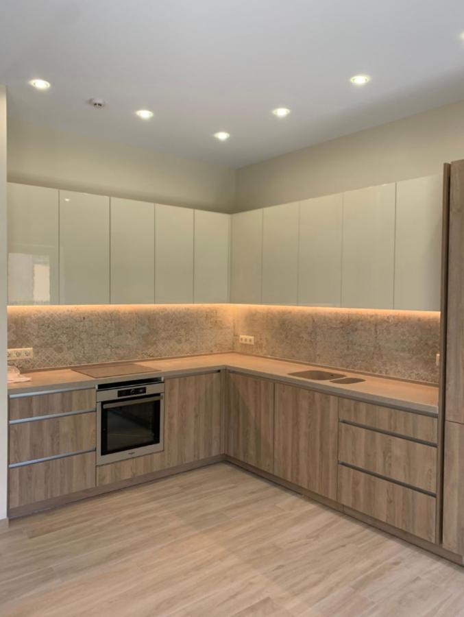 Piedāvajam izīrēt jaunu māju (dviņu mājas) skaistā vietā Valteros.