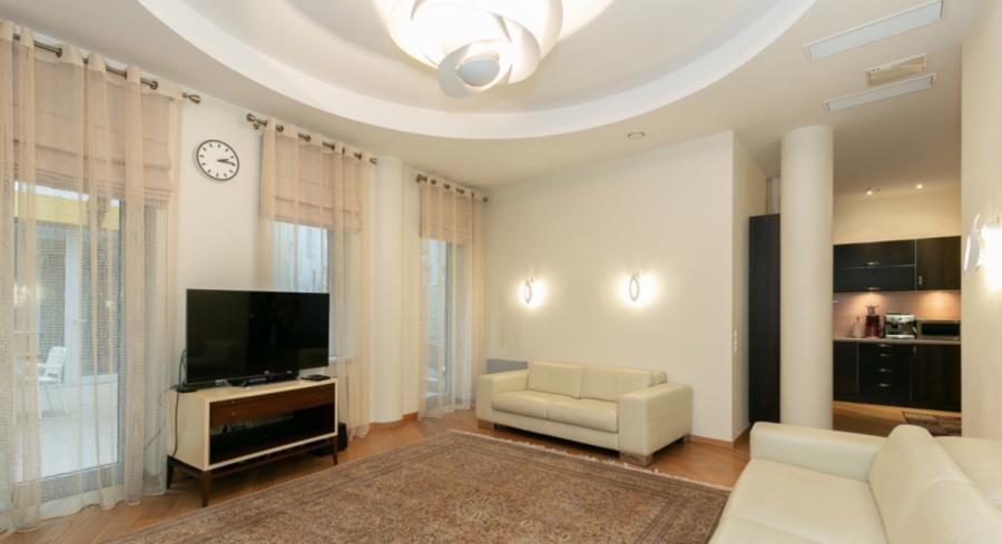 For rent we offer an exclusive 4-rooms apartment in the heart of Old Town in Riga.