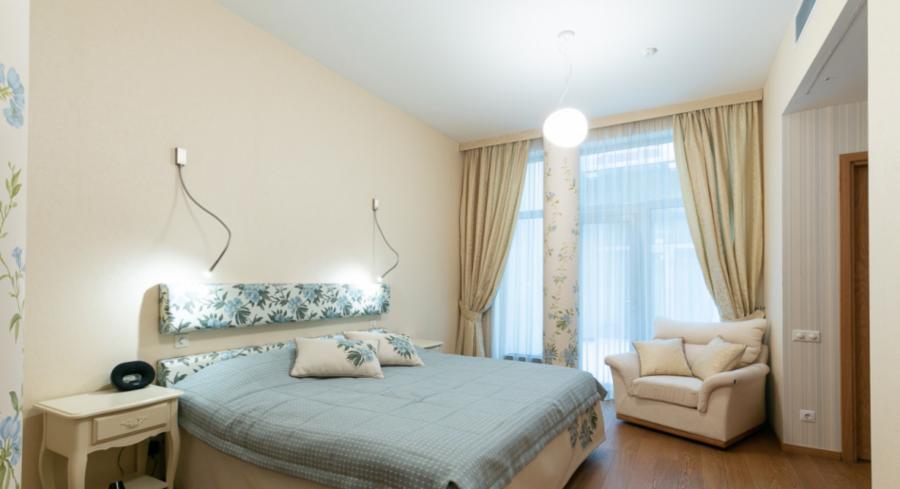 For rent we offer an exclusive 4-rooms apartment in the heart of Old Town in Riga.