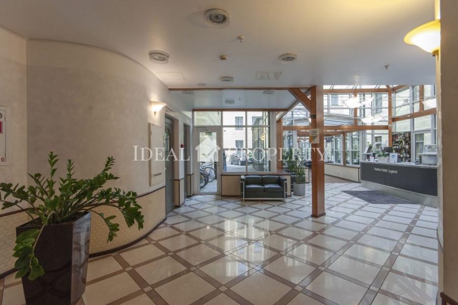 For sale comfortable a brand new apartment in the city center .