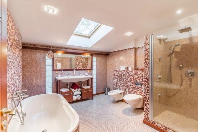 Вилла с видом на море в Юрмале на первой линии.