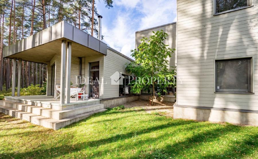 For sale / rent  is a modern house in Jurmala, with a wonderful spacious plot of land with evergreen pines.