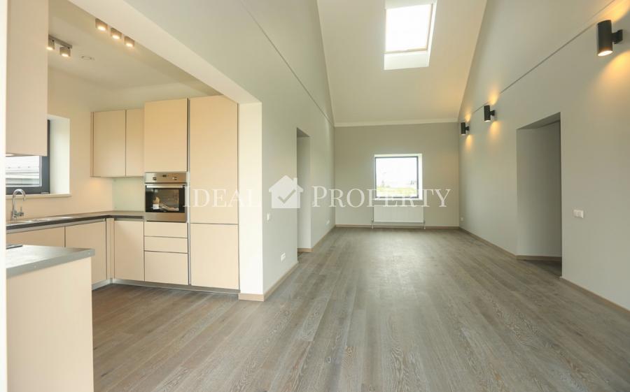 Предлагаем на продажу новые дома в поселке Салиена.