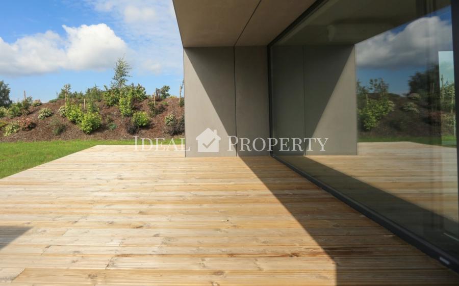 Предлагаем на продажу новые дома в поселке Салиена.