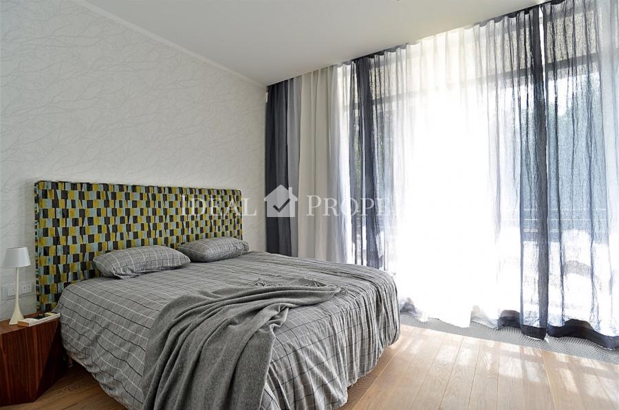 Spacious 4room apartment in residential apartment building in Jurmala.