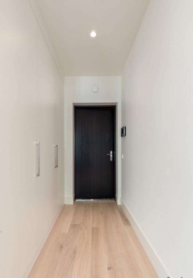 A sunny 3-room apartment is for rent  in an exclusive closed type new project in a quiet center.