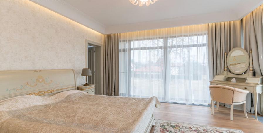 Piedāvāju ilgtermiņa īrei mājas pirmajā rindā ciematā 