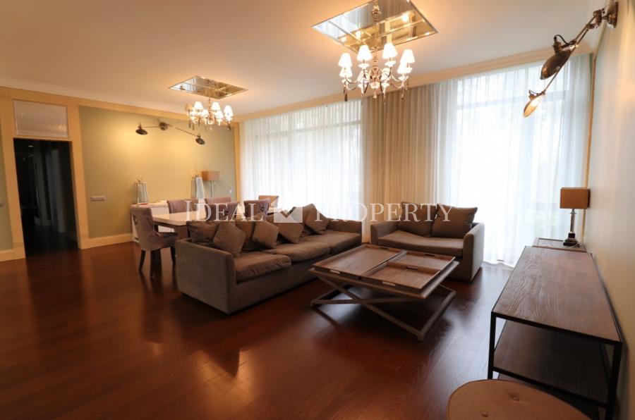 Spacious 4room apartment in residential apartment building in Jurmala.