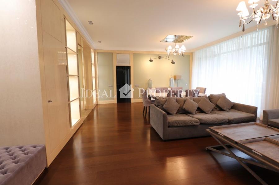 Spacious 4room apartment in residential apartment building in Jurmala.