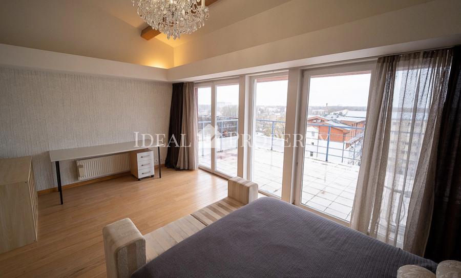 For Rent 3-level apartment with a panoramic view of the Old Town.