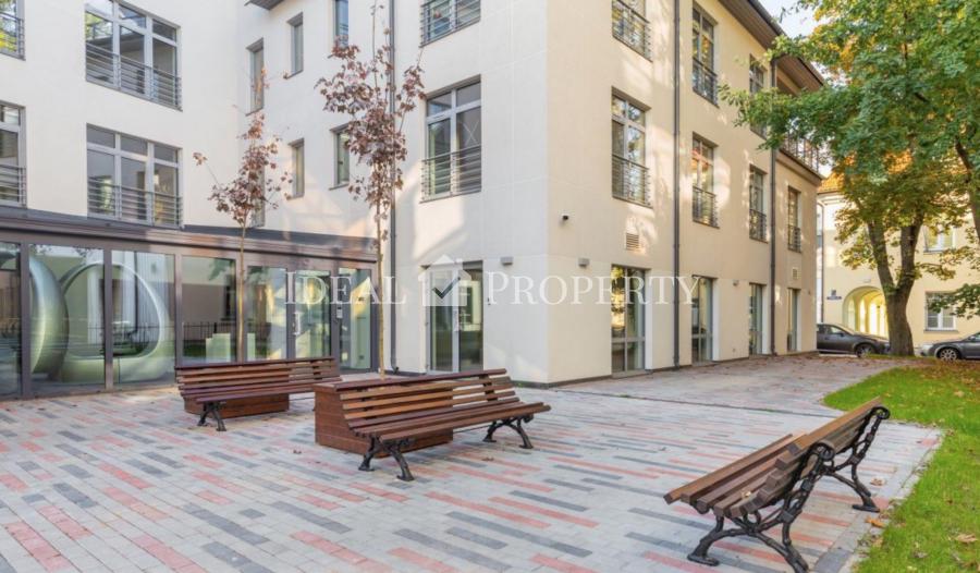 Apartment with white finishing  in the center of Old town in Kern Residence project.