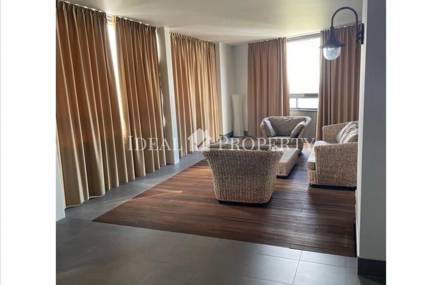 For rent a modern furnished 3-room apartment in the residential complex 