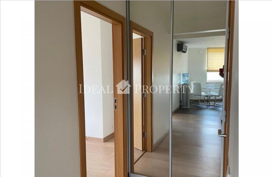 For rent a modern furnished 3-room apartment in the residential complex 