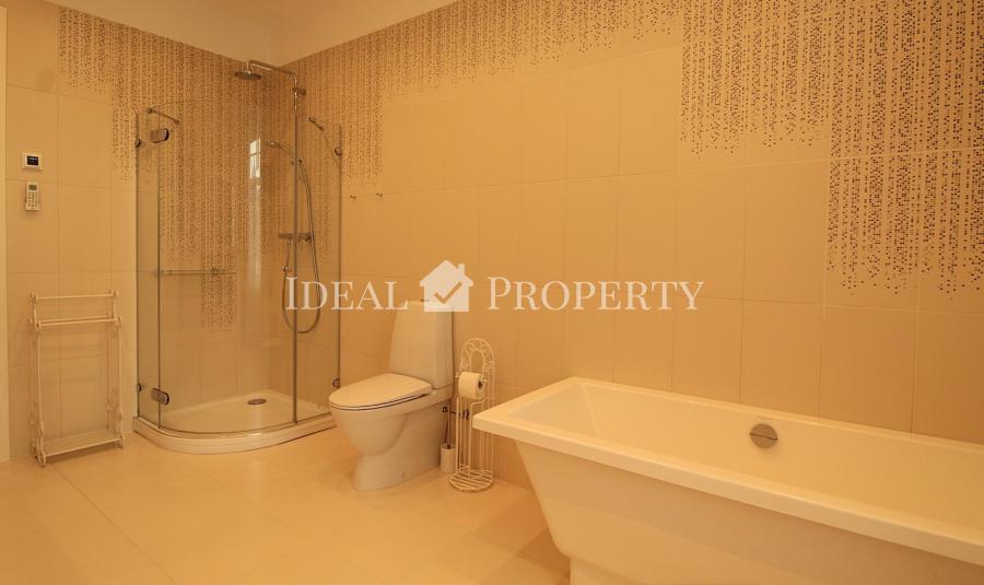 Modern, spacious apartment with all amenities in the center of Riga.