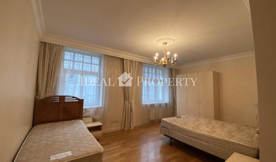  A well designed apartment in the quiet area of the city centre for long term rent..