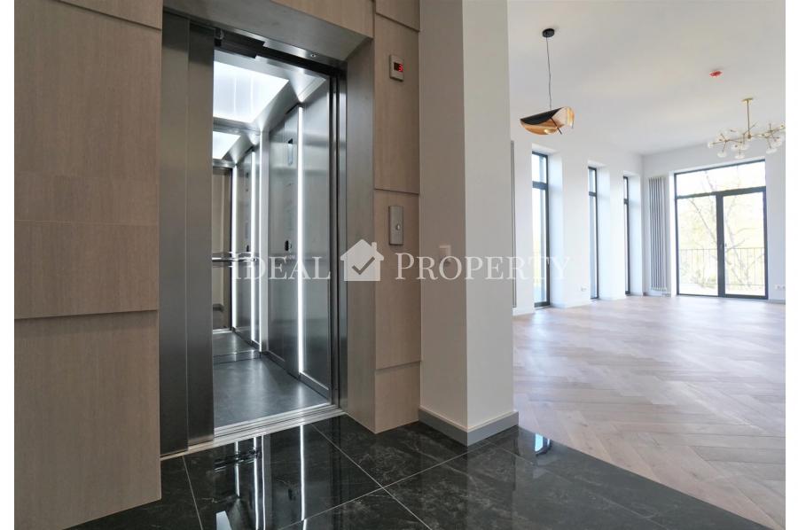 Penthouse apartment with a terrace for sale in an exclusive new building in Dzintari.