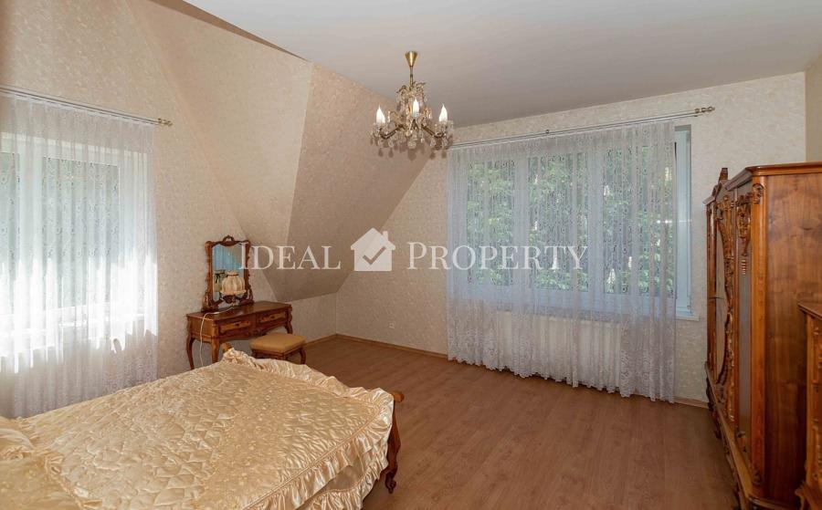 For Sale a three-storey house in Priedkalne . 