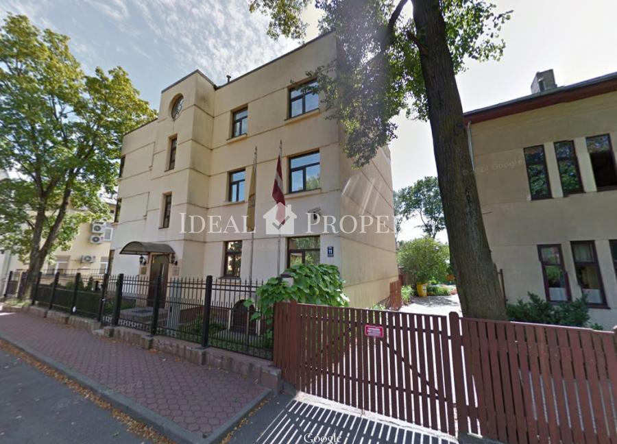 Продажа 3-этажного офисного здания в районе Тейки. 