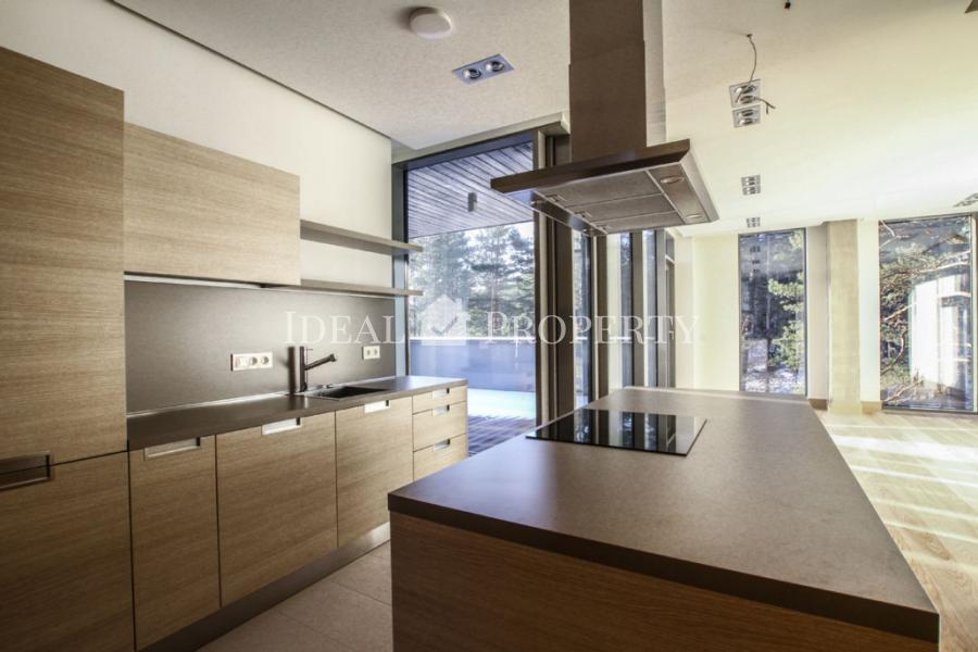 Spacious apartment for sale in the project of The Perl.