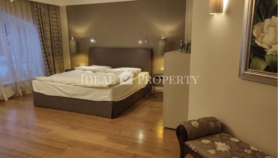 На длительный срок сдаю дом в престижном районе Риги Биерини. 