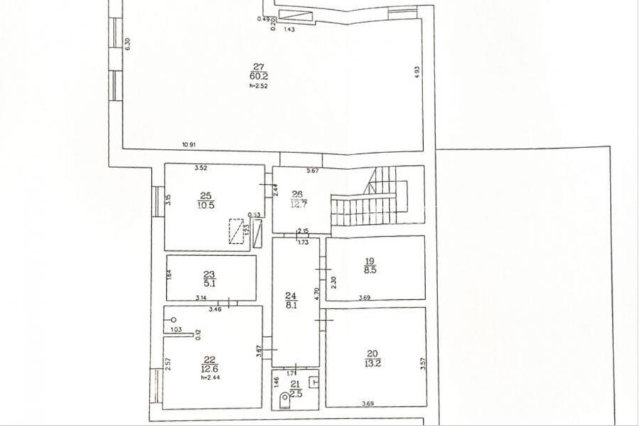 House in an elite area, surrounded by pine forest near the lake. House in an elite area, surrounded by pine forest near the lake.