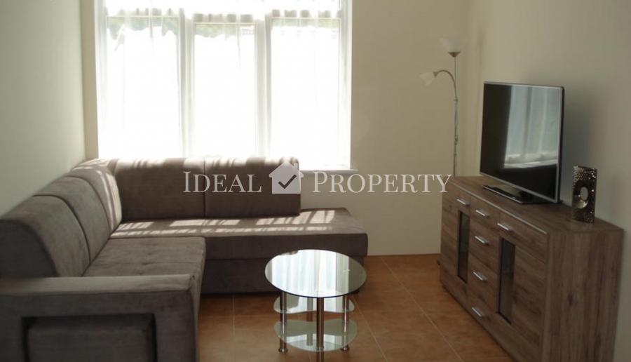 Modern and bright private house, in a quiet area in Melluzi.