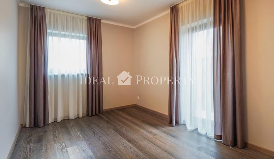 Предлагаем на продажу новый дом в поселке Салиена.