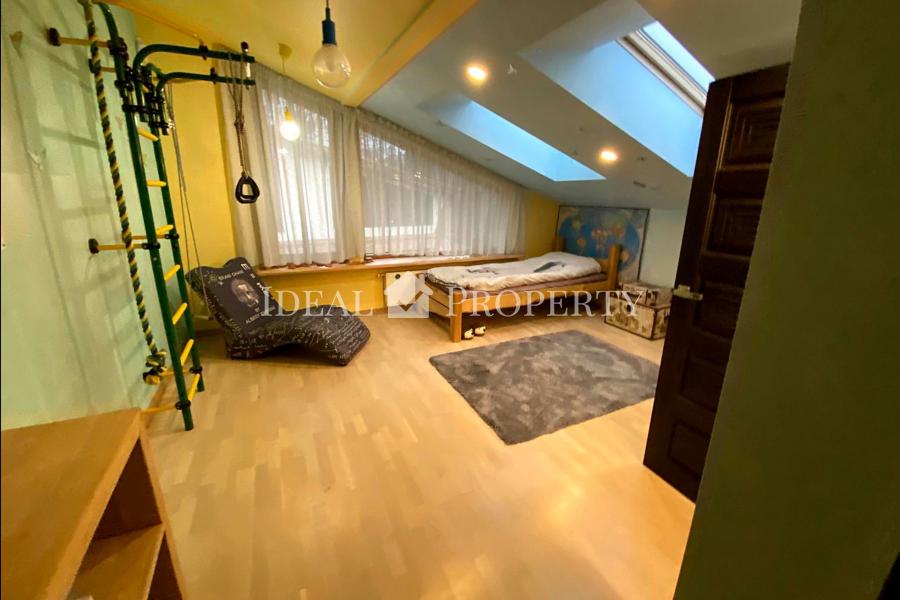 A light, comfortable private house, in a green, quiet place in Jurmala, Dzintari.