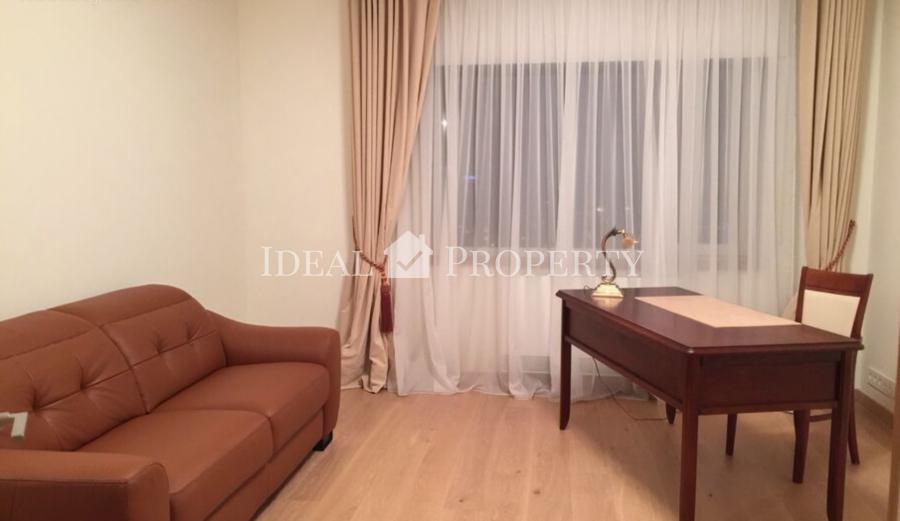 For rent 3 bedroom apartment at Grostanas street.