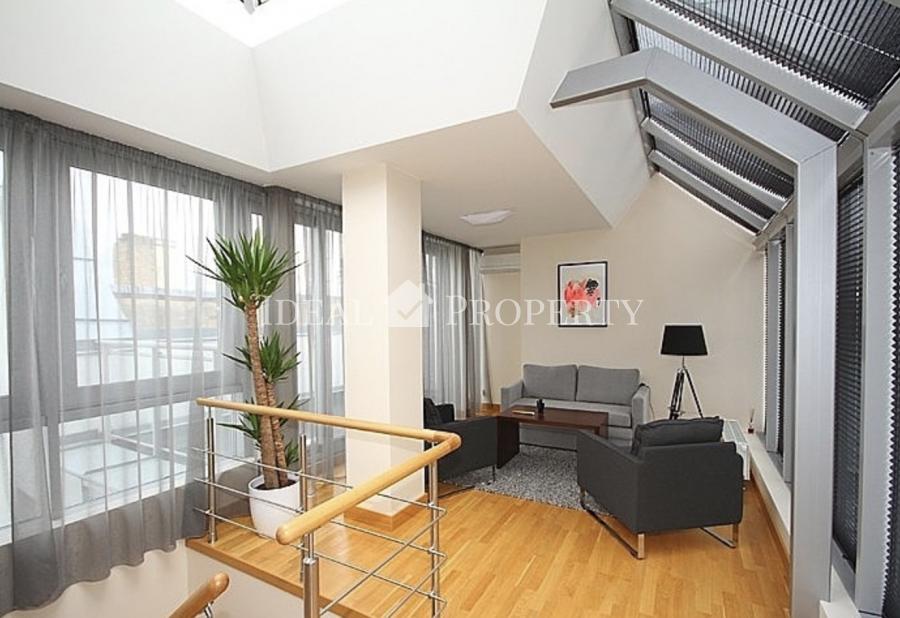 For long-term rent we offer a three-level apartment in the Alexander project.