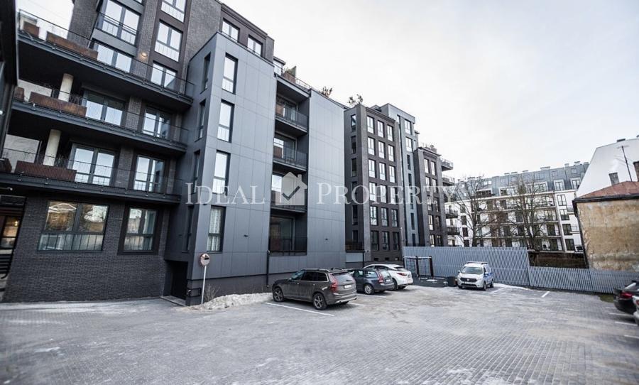 For sale 1-bedrooms apartment with full finishing in a new project in the center of Riga at Valdemara str.