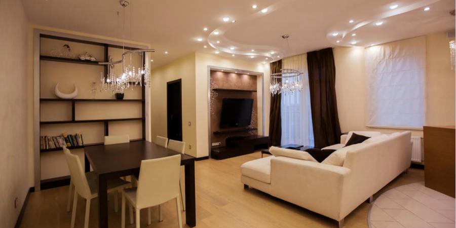 We rent for a long term an apartment with a beautiful interior in the residential complex Vecozuli Nami.