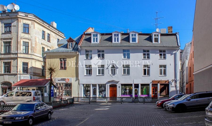 For sale a cozy apartment in the heart of Oldtown.