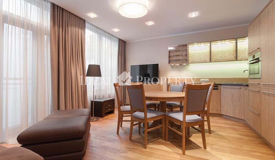 For rent Two bedroom apartment in the quiet center just after major renovation in Aleksandra project.