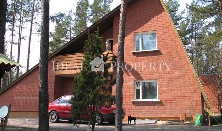 Pārdots atpūtas bāze “Dzirnezers” .