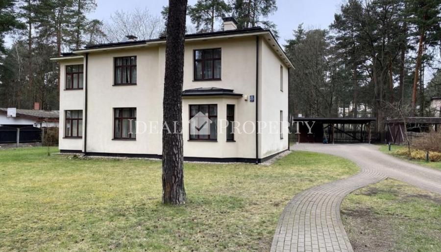 Available for rent a house in a quiet, elite neighborhood in Mežaparks, Sigulda prospect. 