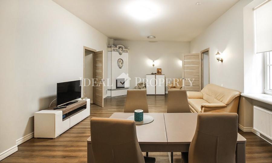 For sale uniq 3 rooms apartment in centre of Riga, on Alfreda Kalnina street. 