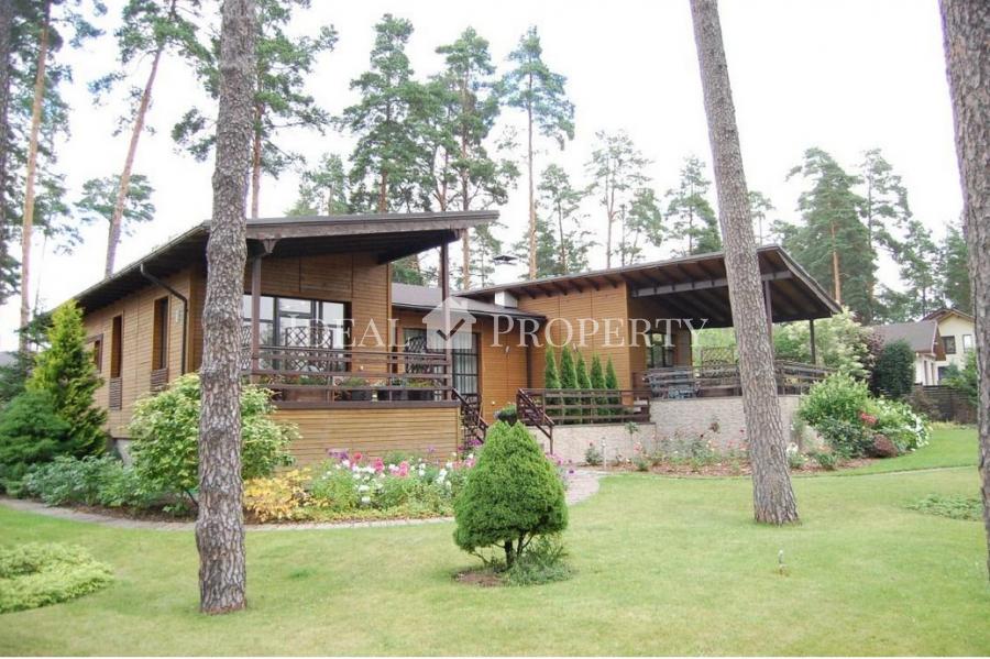 Сдается дом в тихом месте в Лангстини. Сдается дом в тихом месте в Лангстини.