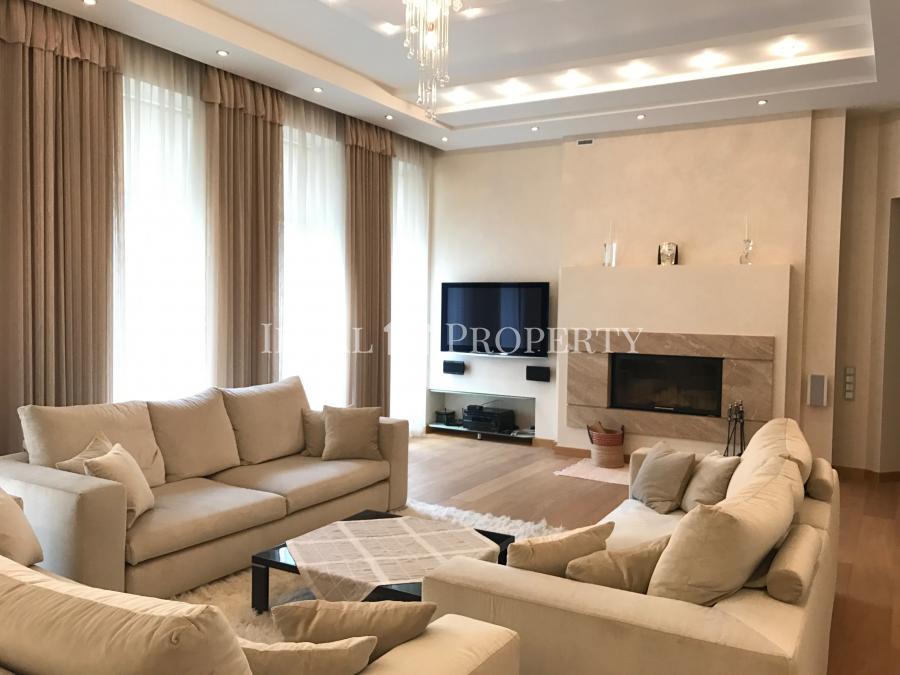 Magnificent apartment in the embassy area at Vilandes street.