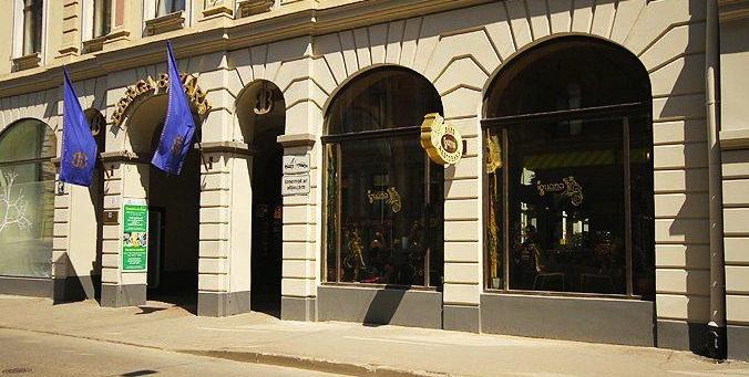 На аренду помещение под кафе