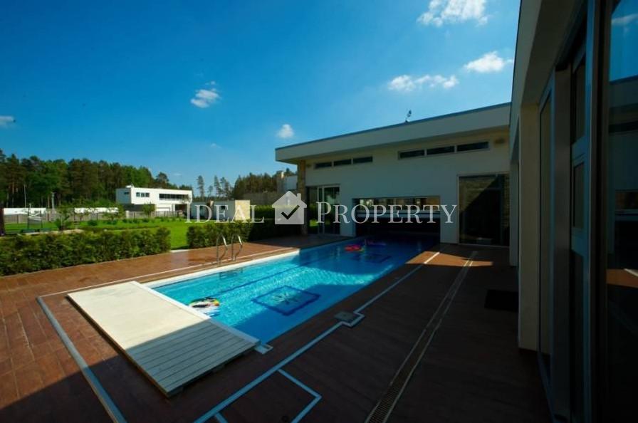 Modern one-floor villa for sale inTaureni.