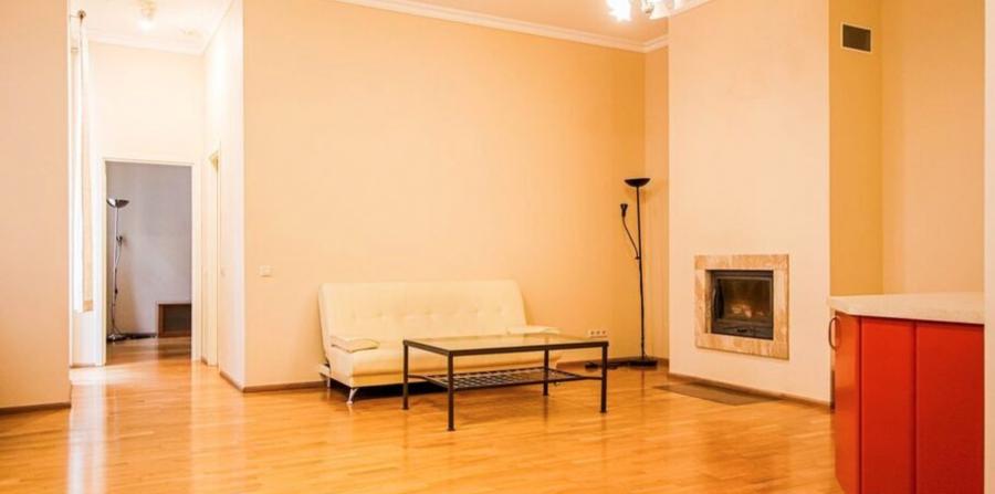 2-room apartment for rent or sale in the embassy area.