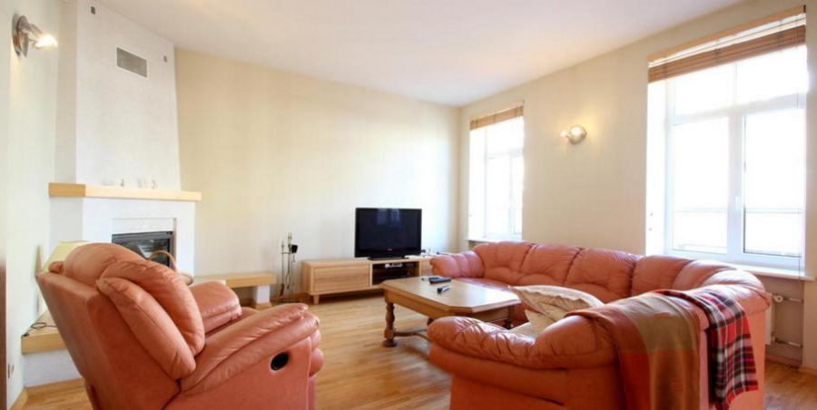 Spacious, comfortable apartment for rent at Gertrudes street.