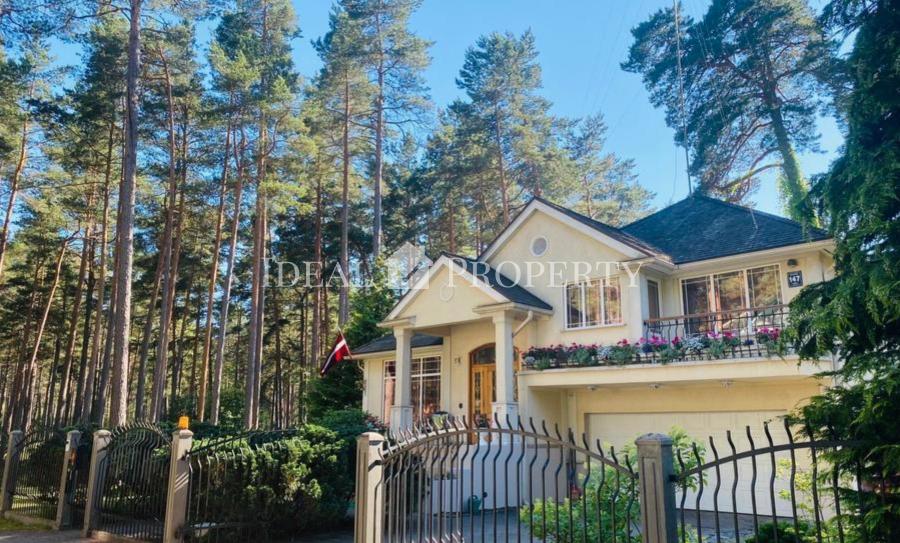 A beautiful three storey house for sale and rent in Jurmala.