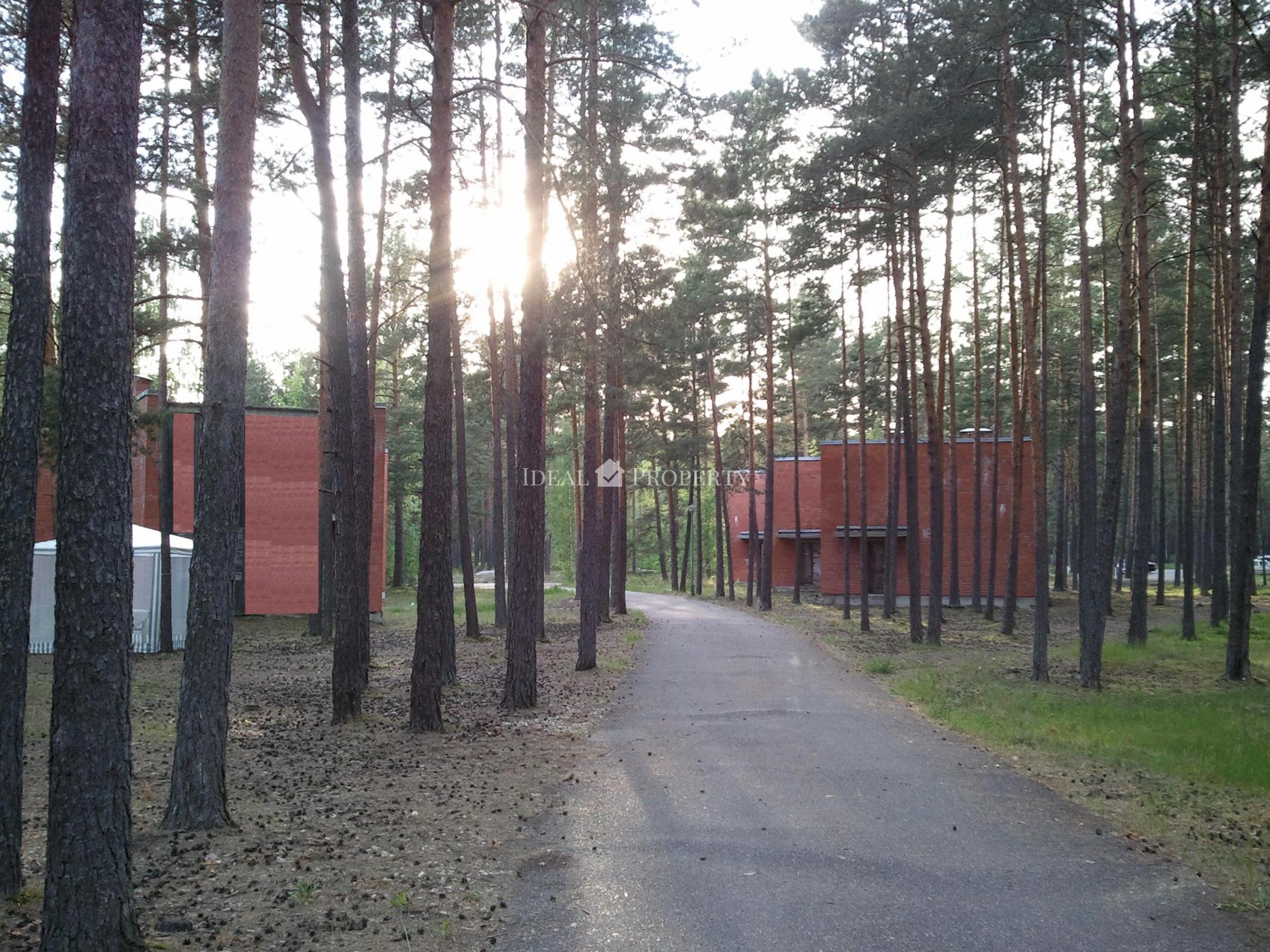 Pārdots atpūtas bāze “Dzirnezers” .