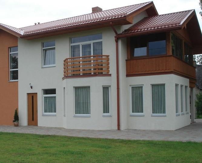 Modern and light private house, fully furnished and equipped